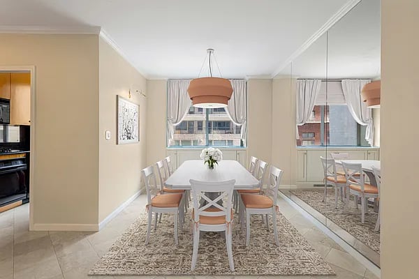 Yorkville Oasis