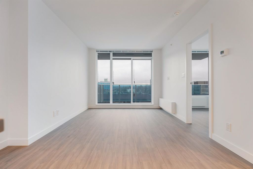 13615 Fraser Hwy, #402