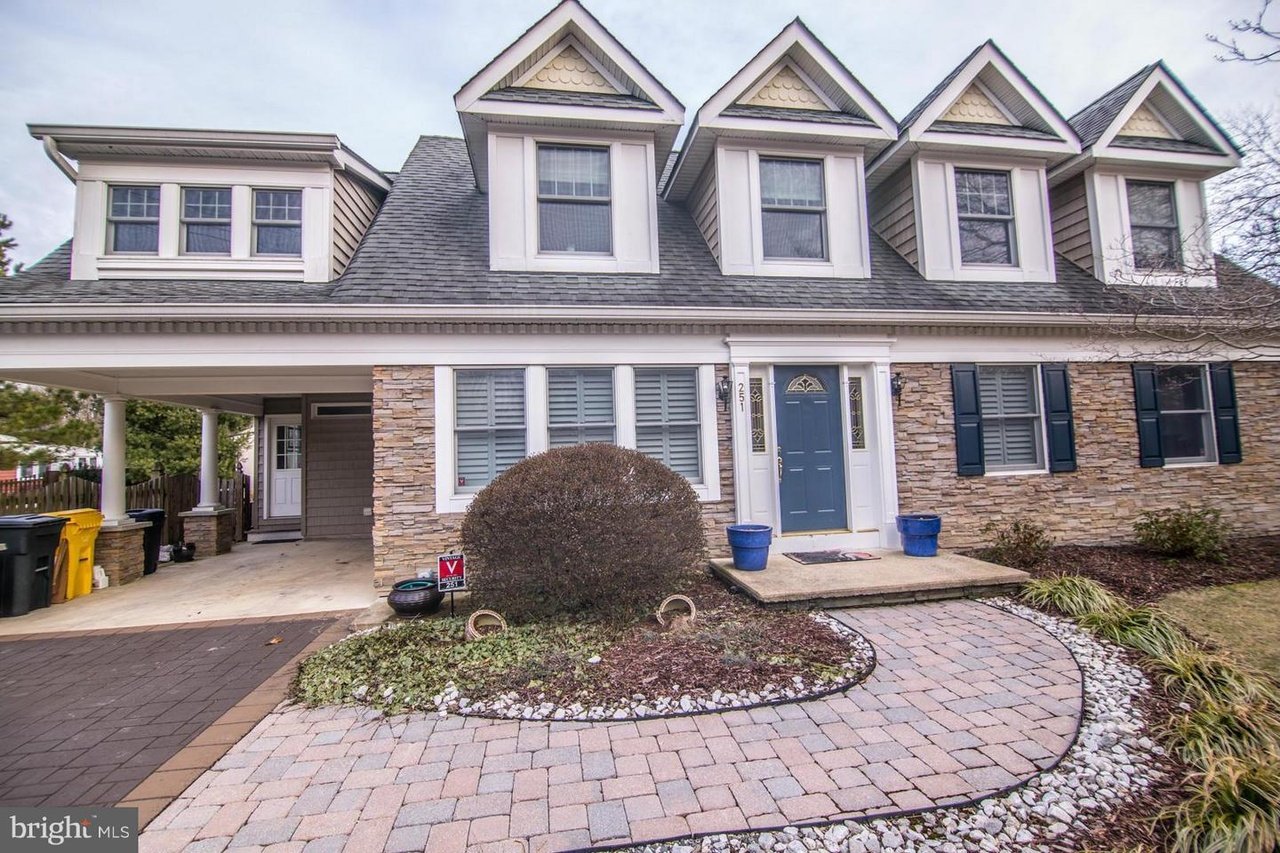 251 Shore Acres Rd