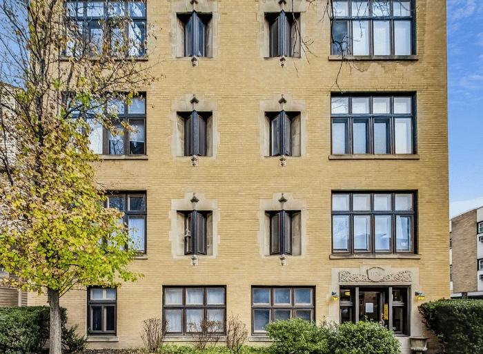 testimonial headshot