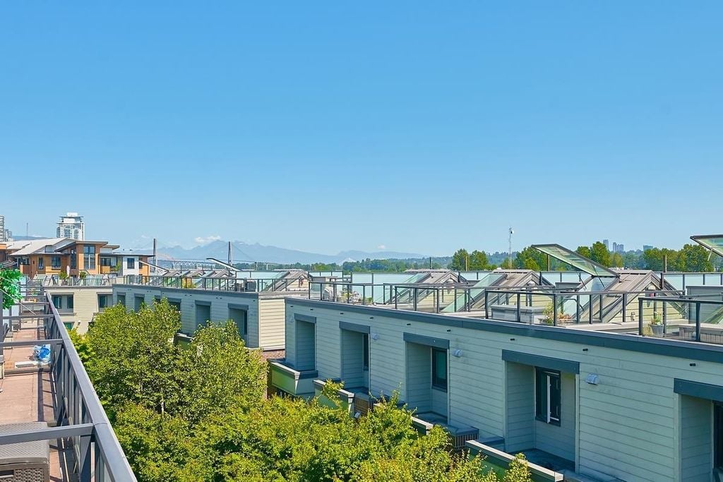230 Salter St, #2