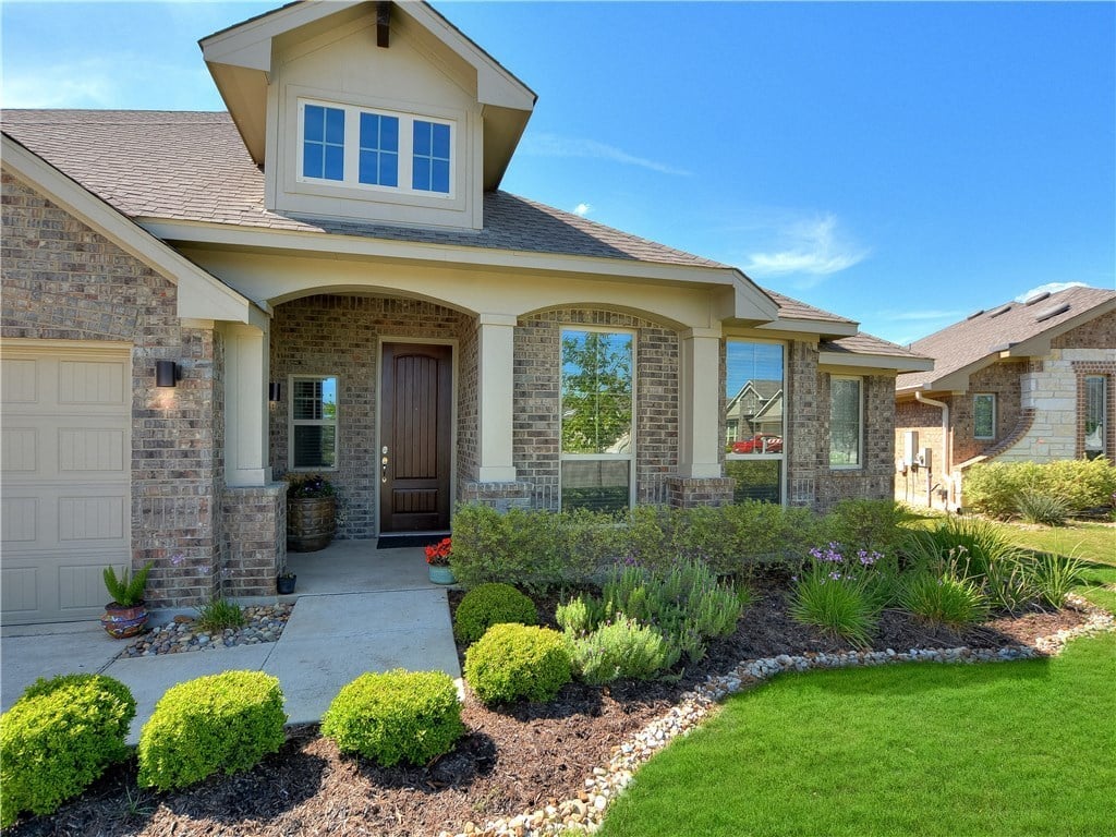 7500 Crimson Shade St