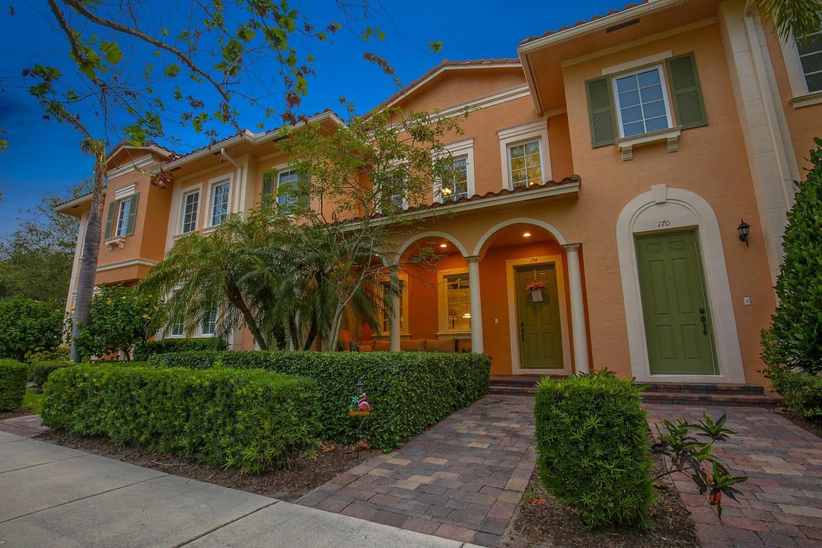 174 Lismore Ln