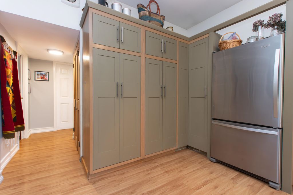 26 Bracken Pkwy