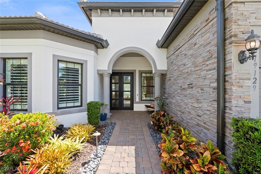 19129 Aqua Shore Dr