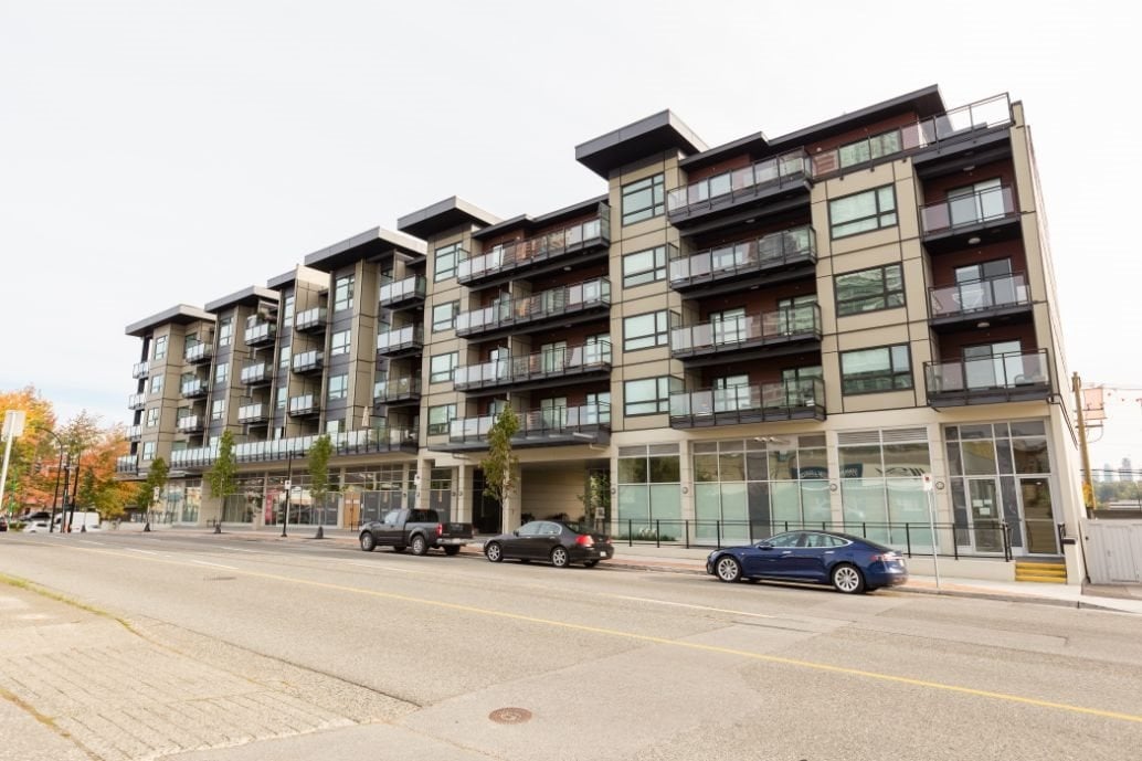 4468 Dawson St, PH501