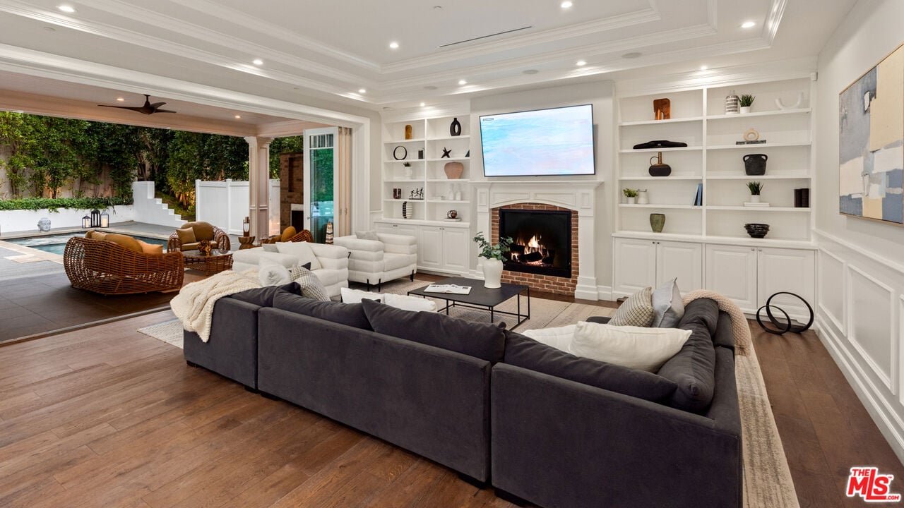 Luminor Heights, Laurel Canyon Blvd, 90046