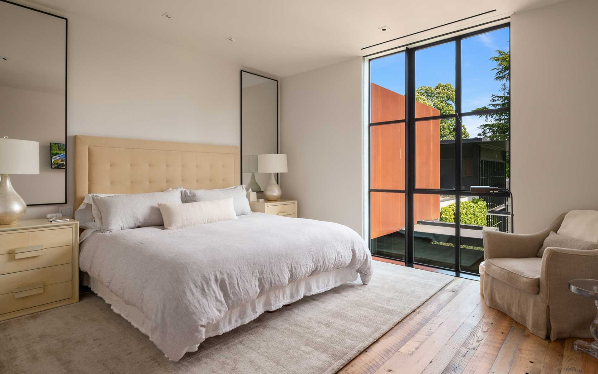 Triptych: A Tom Kundig Masterwork on Lake Washington