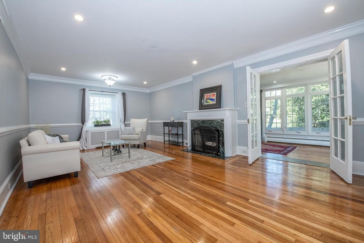 3 E Newfield Way