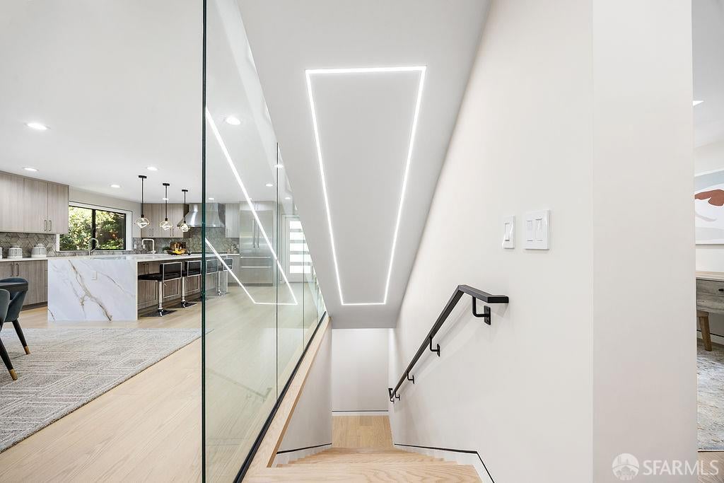 1098 Siler Place