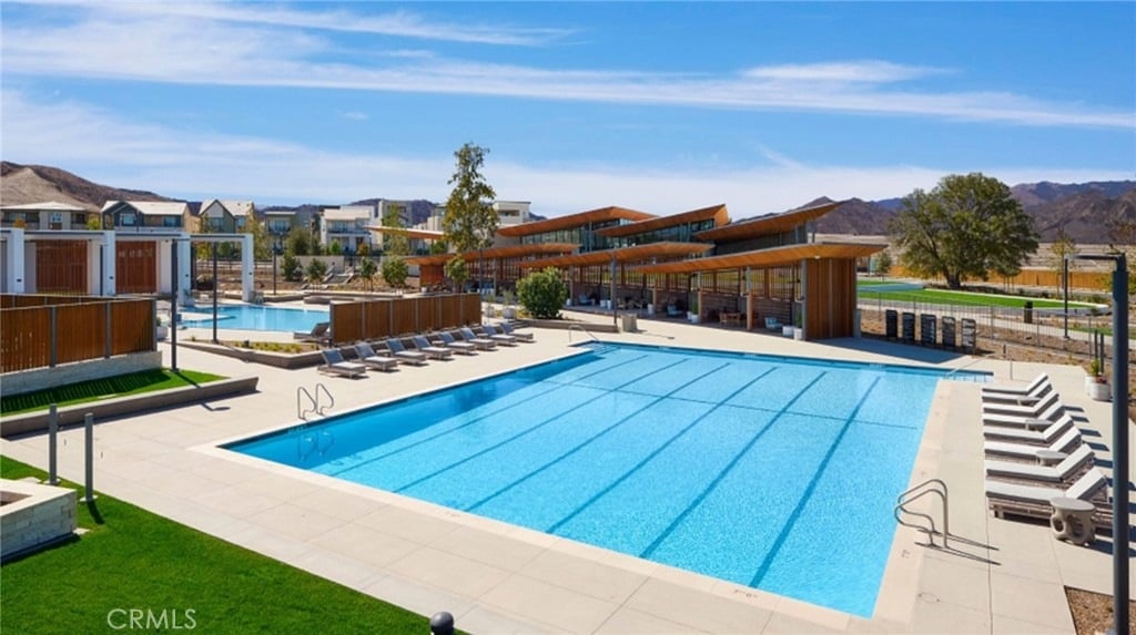 New Construction Townhome in Valencia