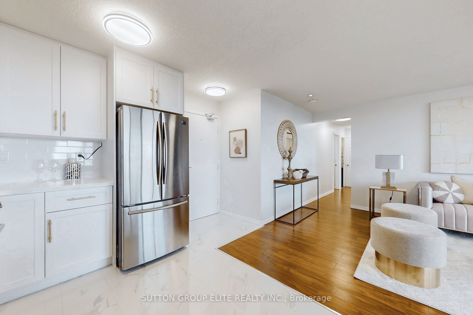 EXQUISITE PH IN NORTH YORK 