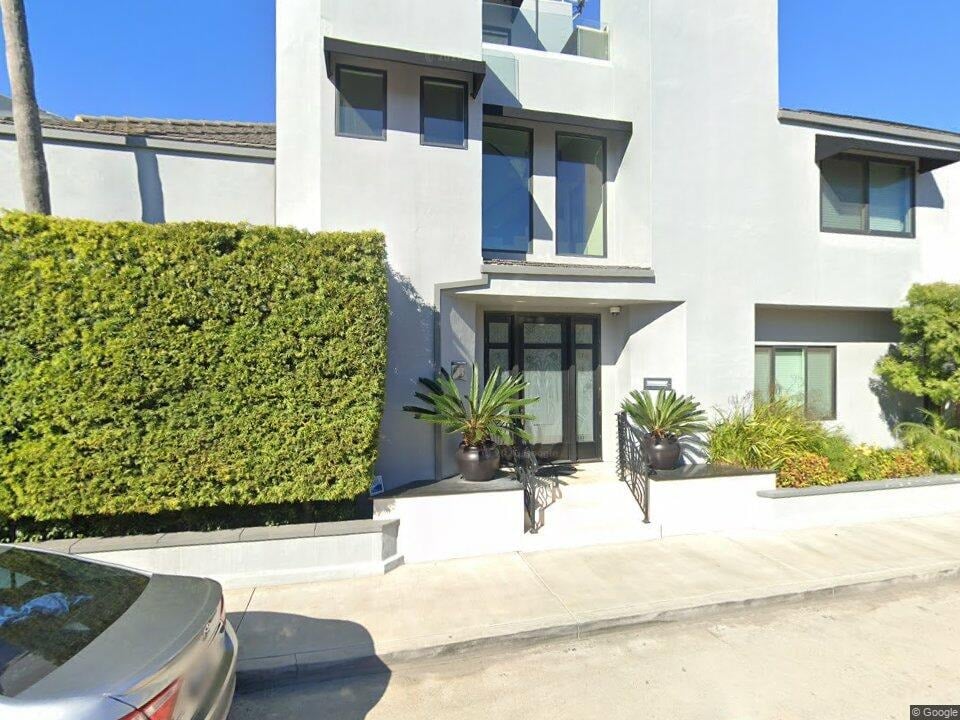 33 Giralda Walk