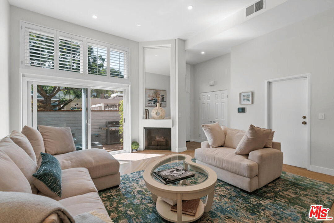 13072 Maxella Avenue