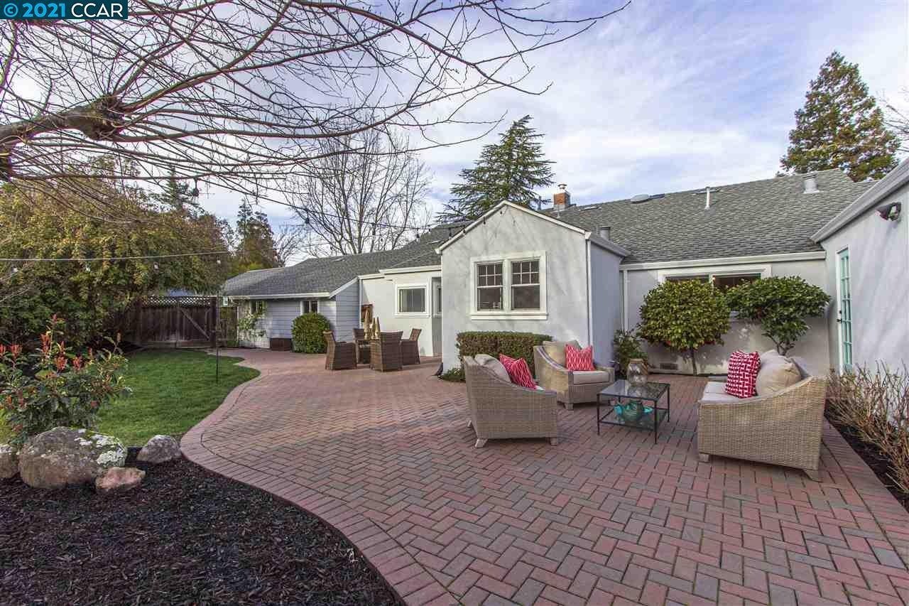 8 Foothill Park Ter