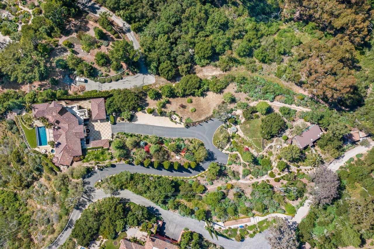3091 Hidden Valley Ln
