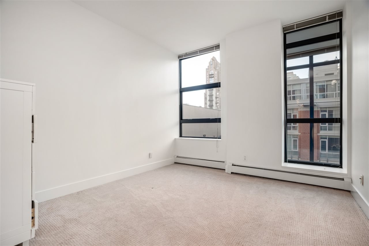 212 Davie St, #607