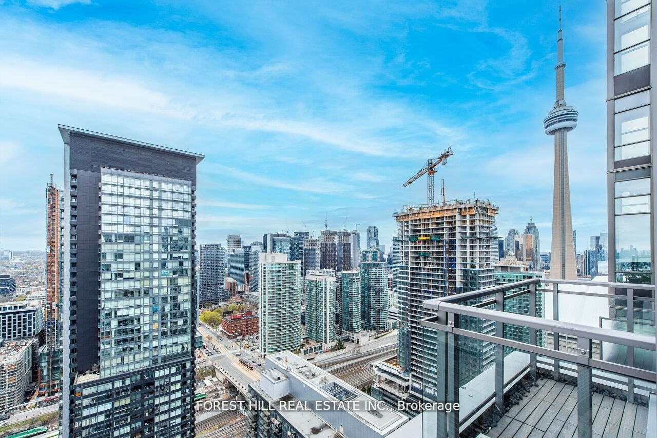 REFINED PENTHOUSE LIVING