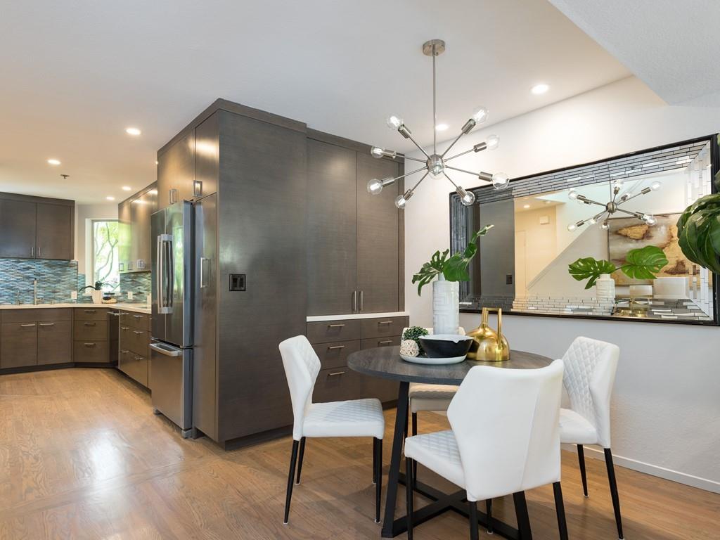 725 Loma Verde Avenue, No. E