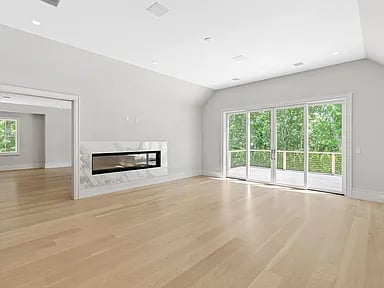 225 Norris Ln