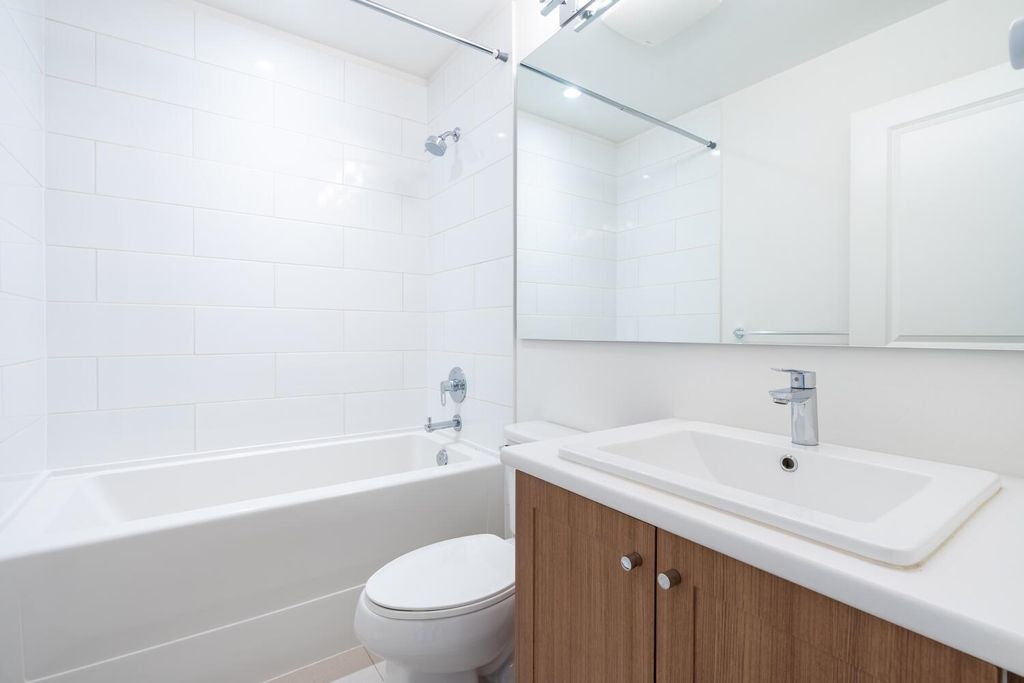 8476 207a St, #86