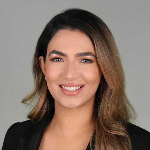 Amrita Batth White Rock, BC Real Estate Agent Headshot