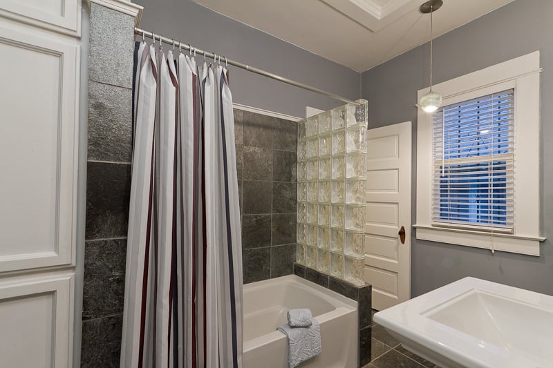 Curtis Park Home for Sale! 2734 Marshall Way Sacramento, CA 95818