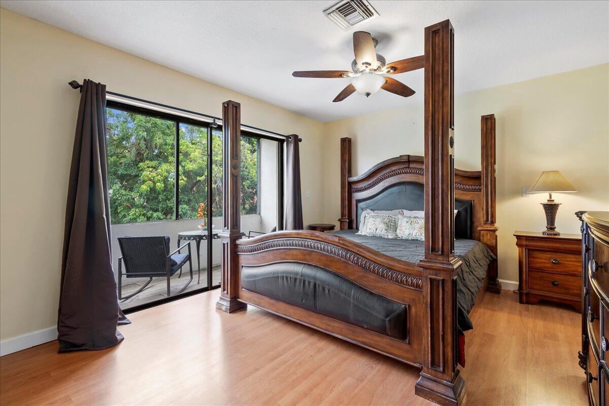 12710 Peconic Ct