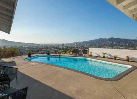 1215 Vista Superba St