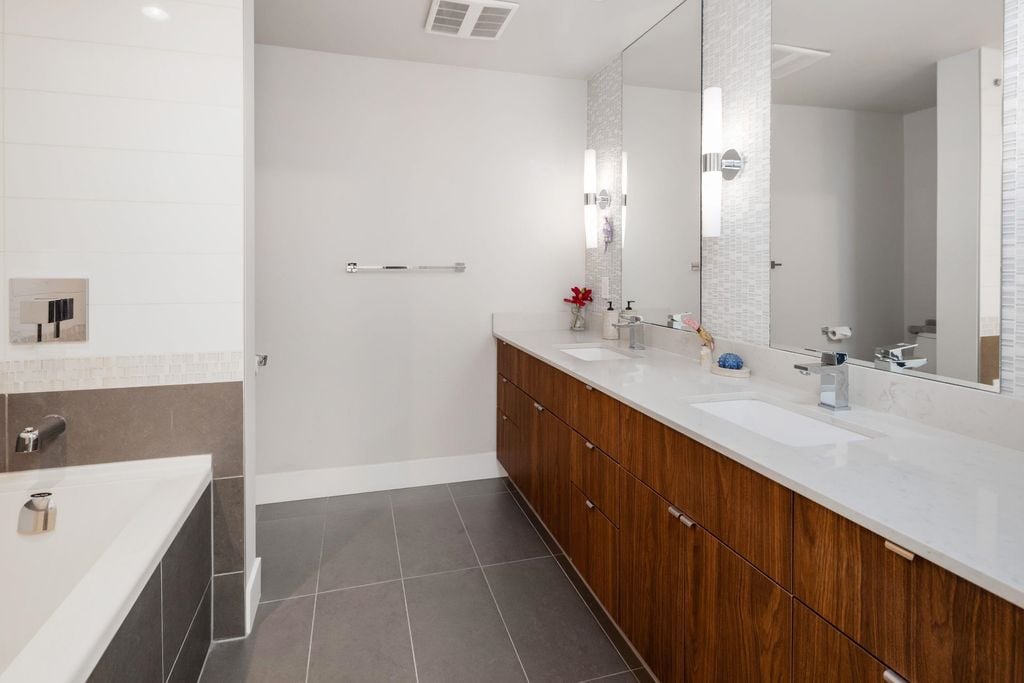 159 W 2nd Ave, #1603