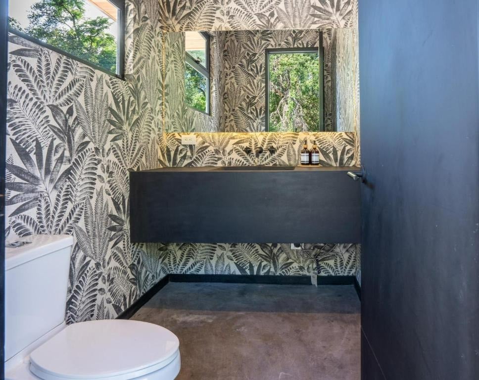 Casa Vista Verde | Contemporary 3-Bed Luxury Home with Pool in Exclusive Catalina Cove