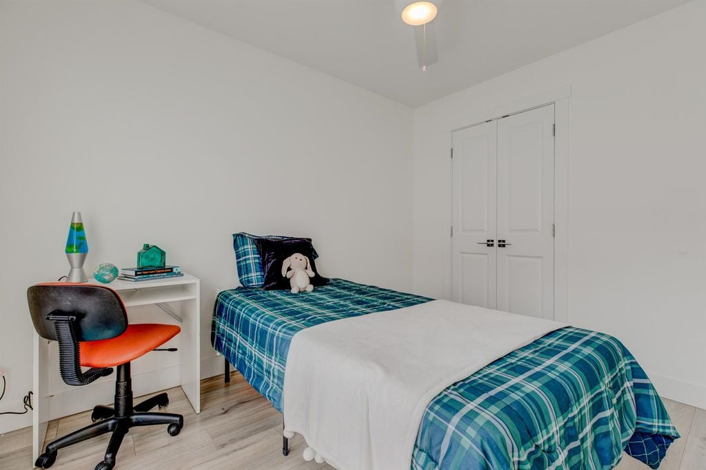 16433 19 Ave, #42