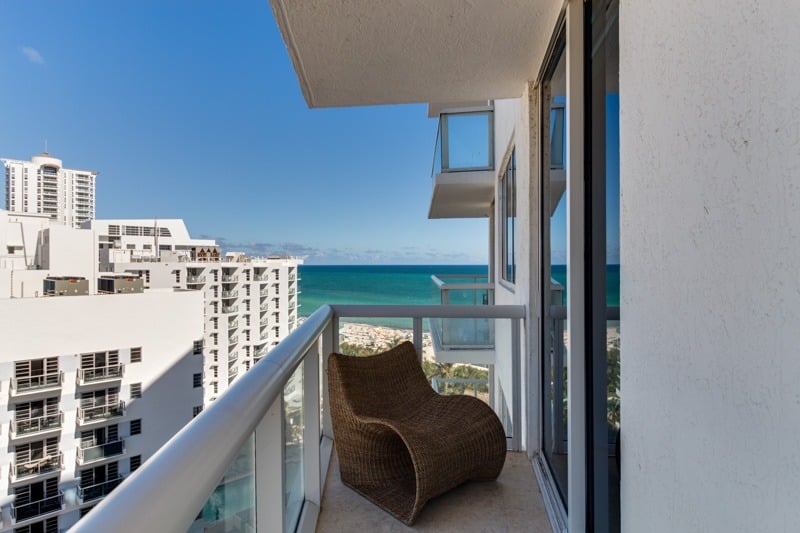 Falcon+Gonsalves List Mid-Miami Beach Mosaic $2.850M Sky Home