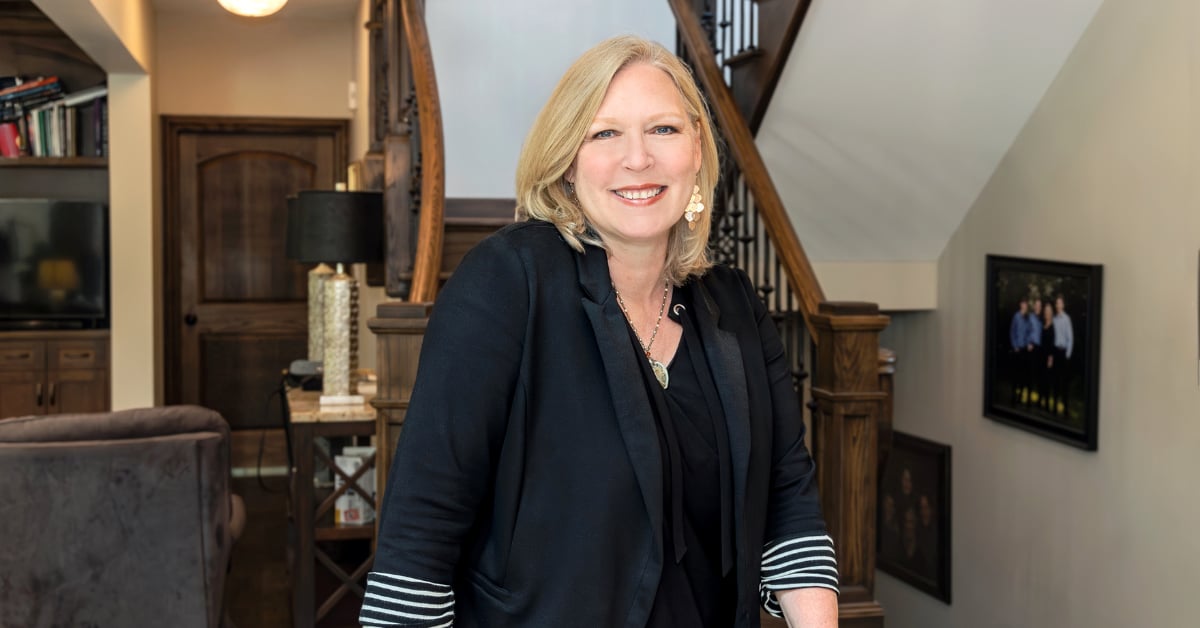 Shanon Tully lead agent The Tully Team at Platinum Partners Realtors Downers Grove Illinois