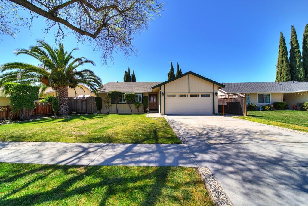 310 Henderson Dr