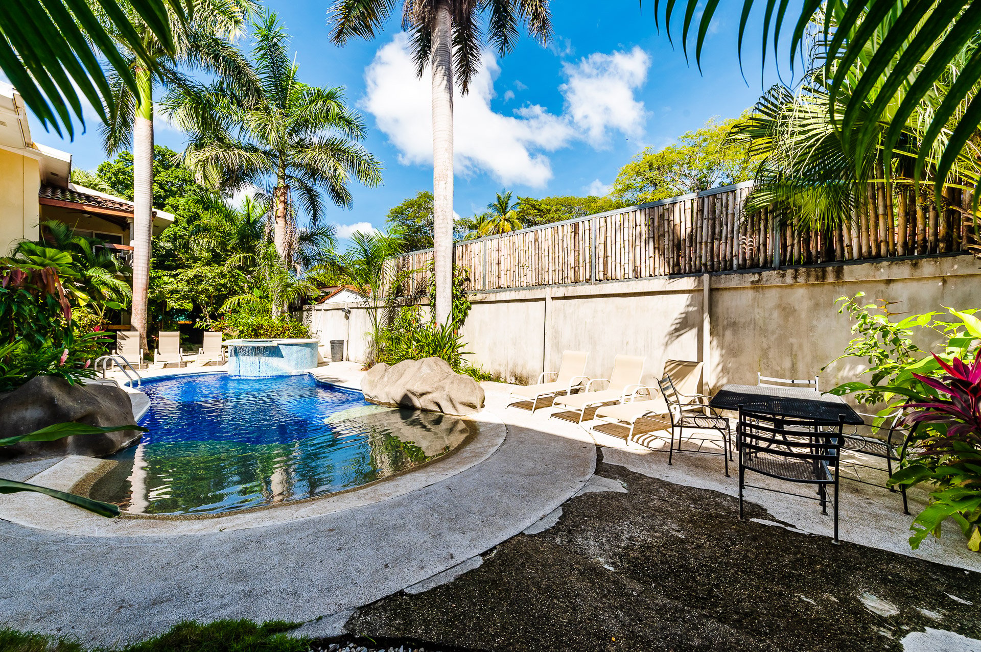 Surfside Place 6 | Renovated Beachside Condo in Surfside Potrero – Prime Location with Pool & Resort-Style Amenities