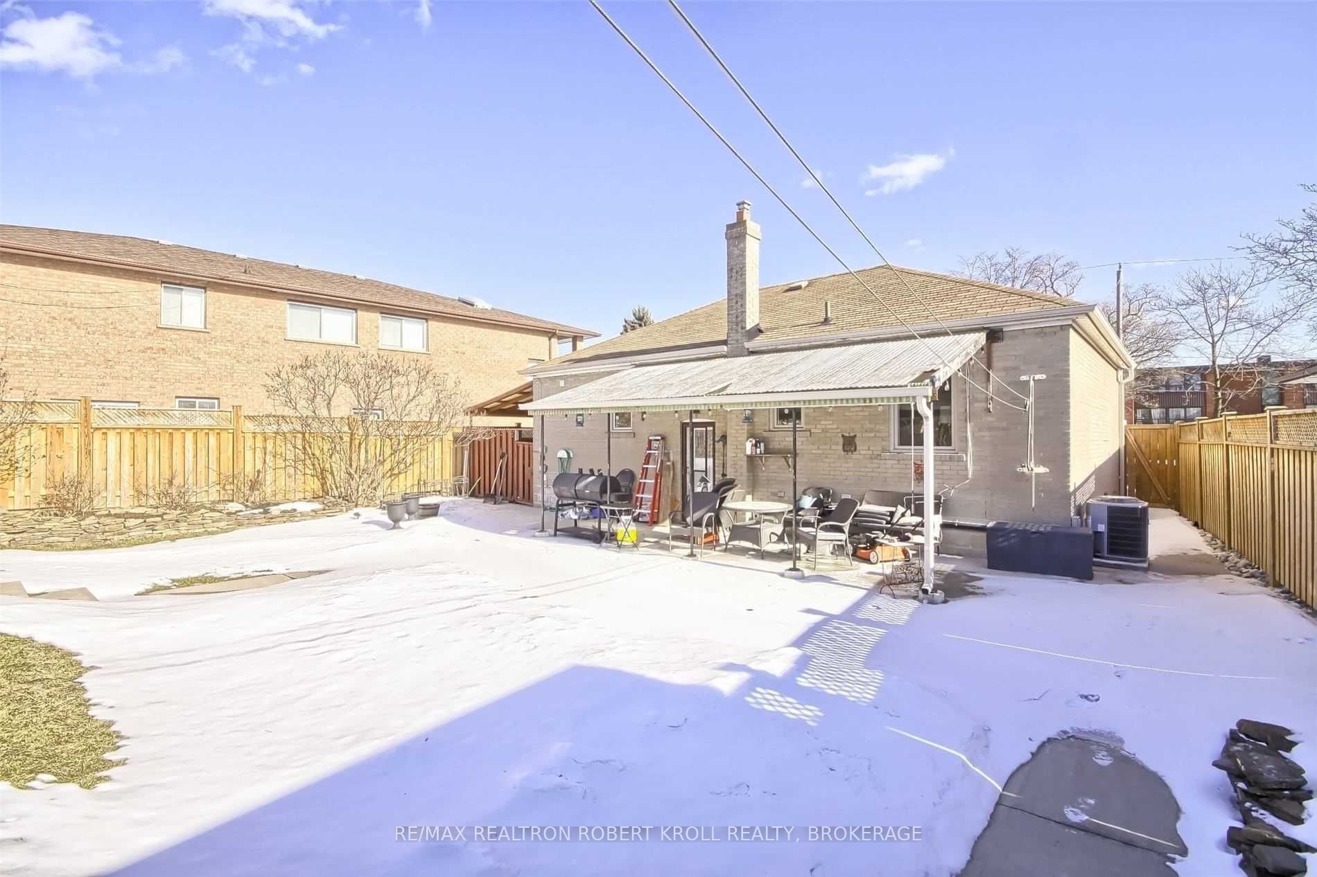 28 Flamborough Dr