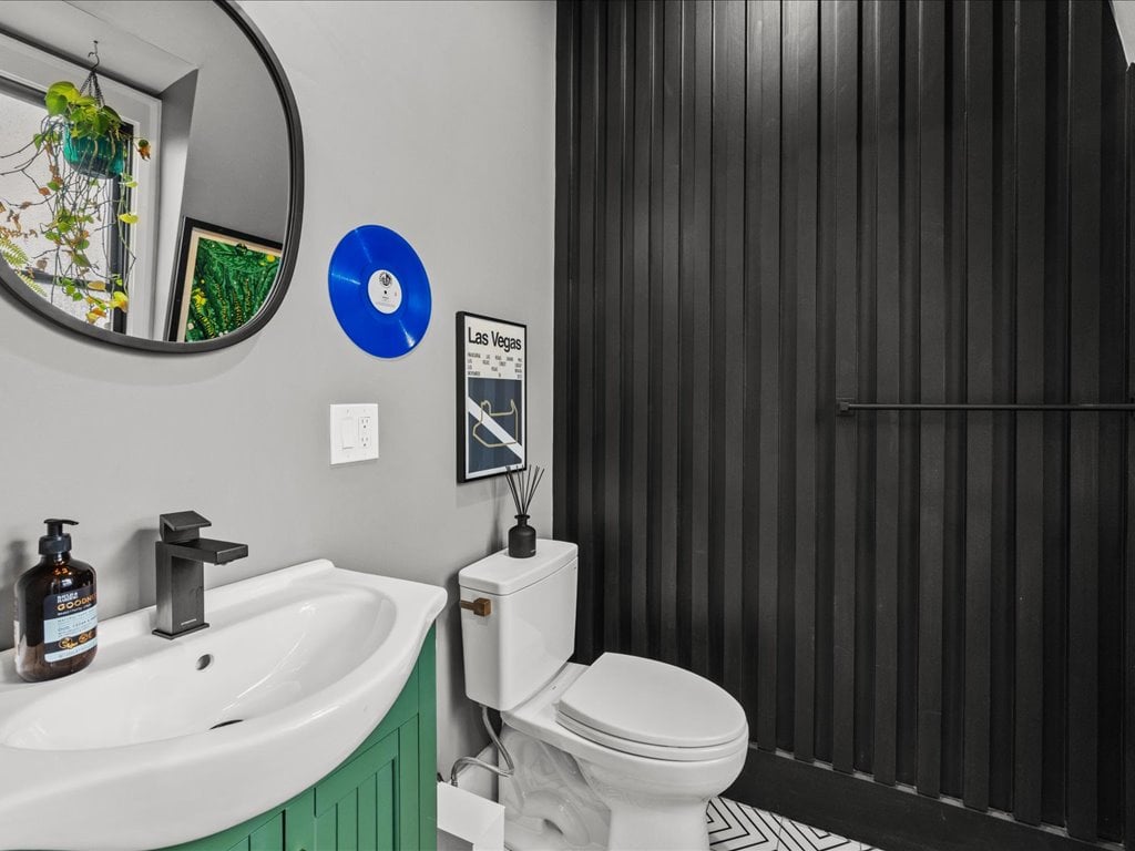 760 E Broadway Unit 2