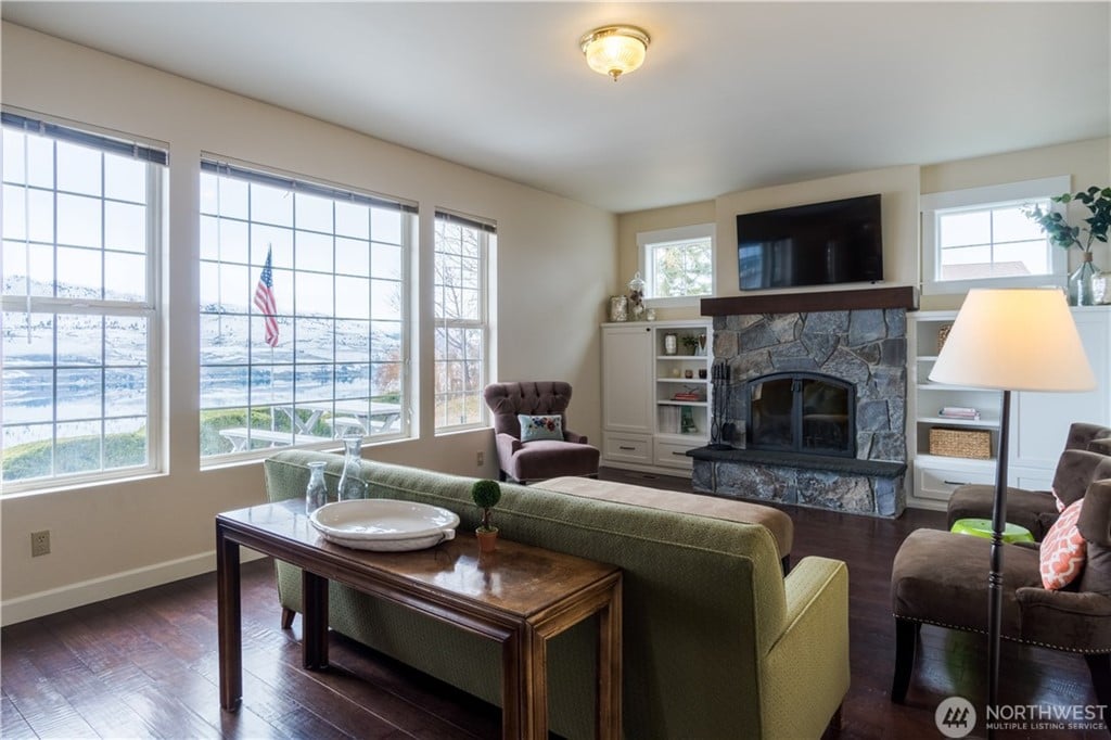 317 Highpoint Place