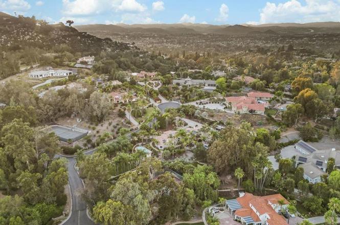 15615 Boulder Ridge Lane Poway