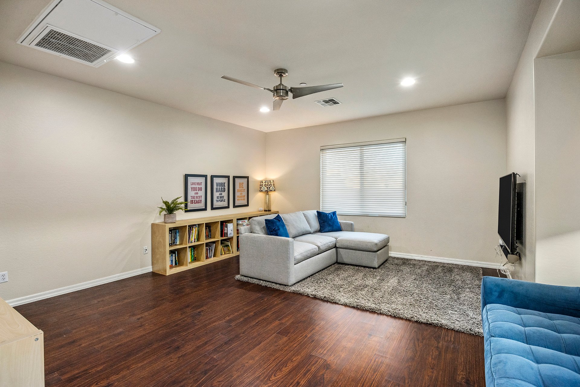 3950 E PATRICK Lane