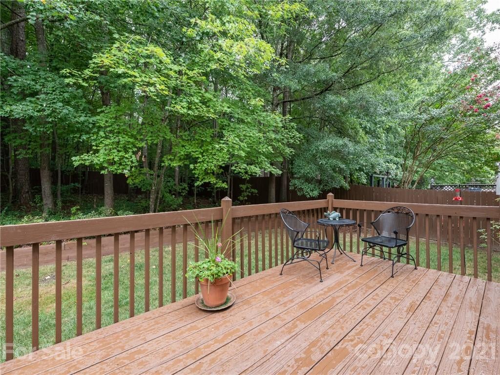 2505 Ashby Woods Dr