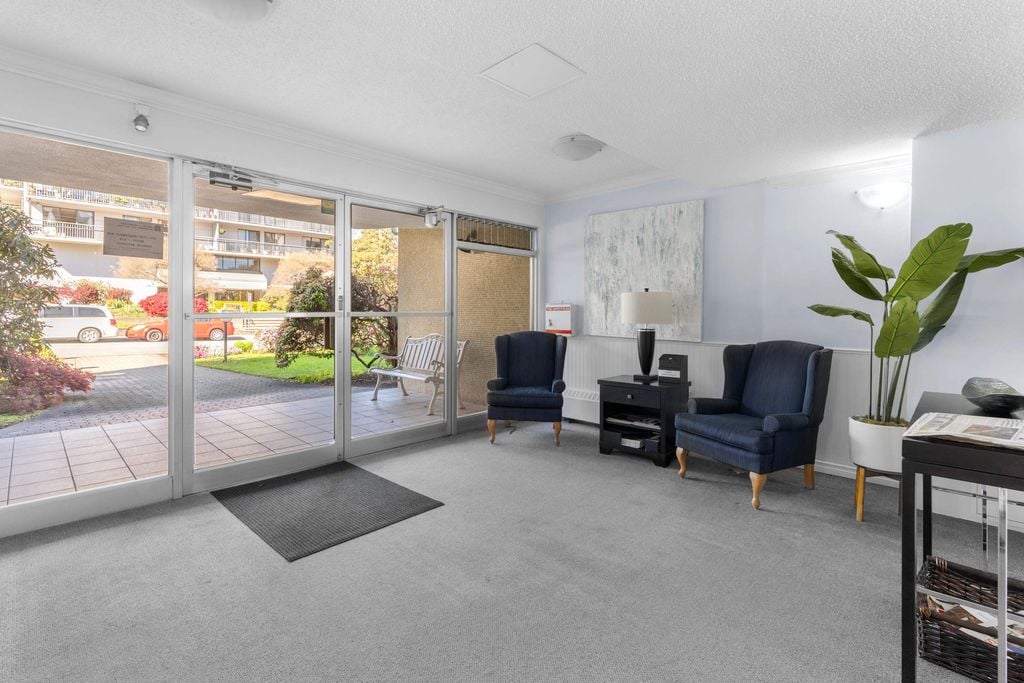 1750 Esquimalt Ave, #504