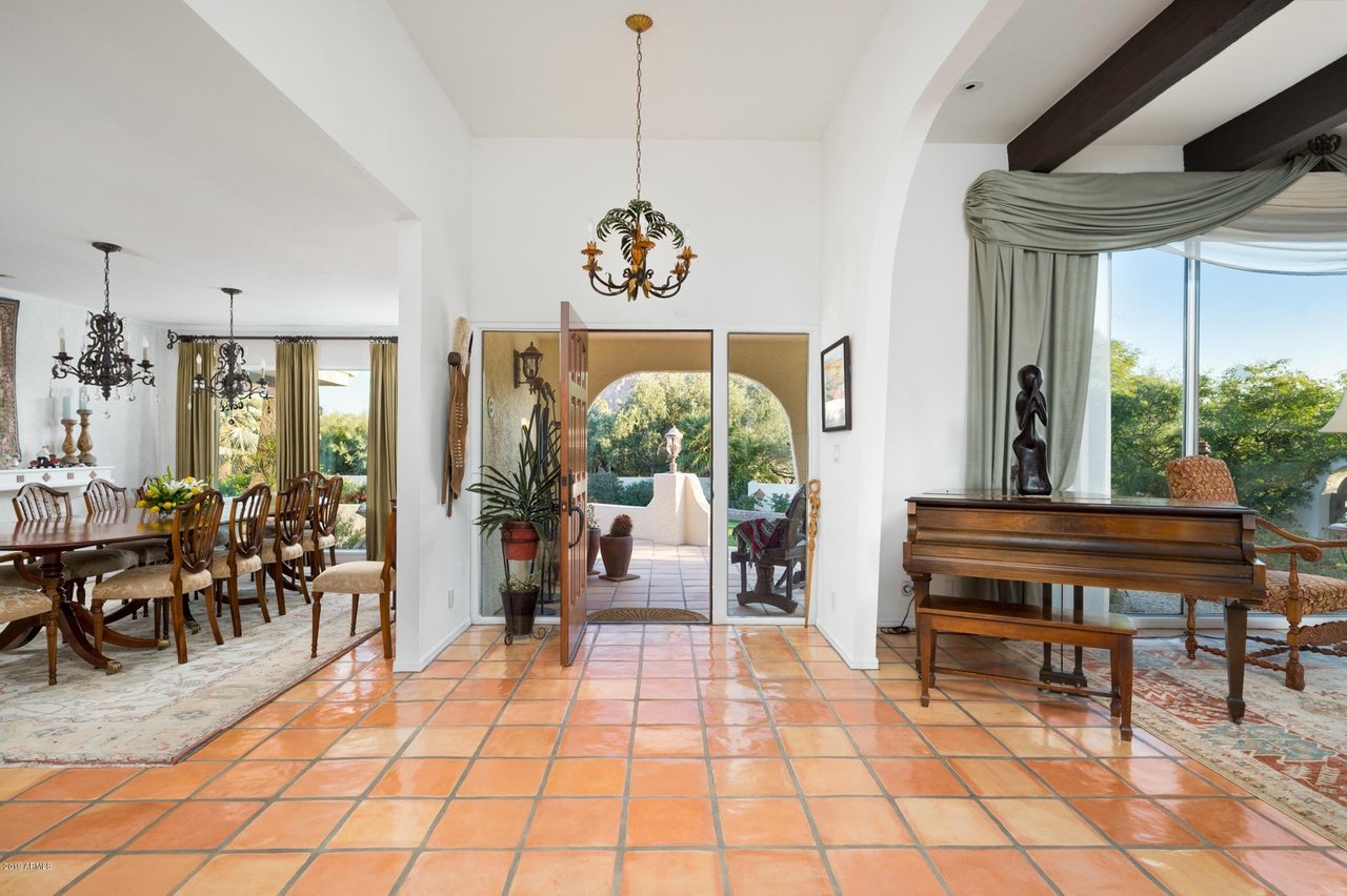 4425 E Maderos Del Cuenta Dr