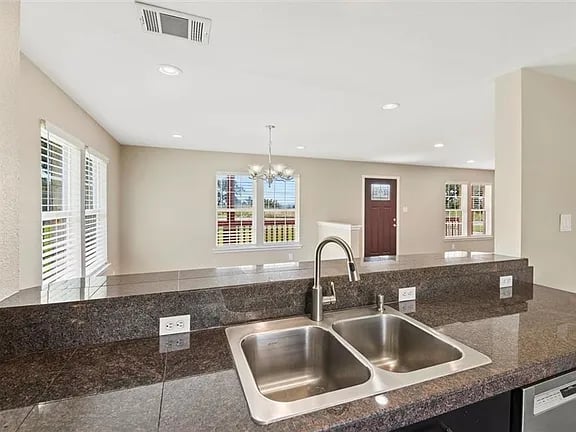 8508 Grandview
