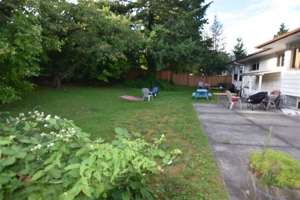 587 N Dollarton Hwy