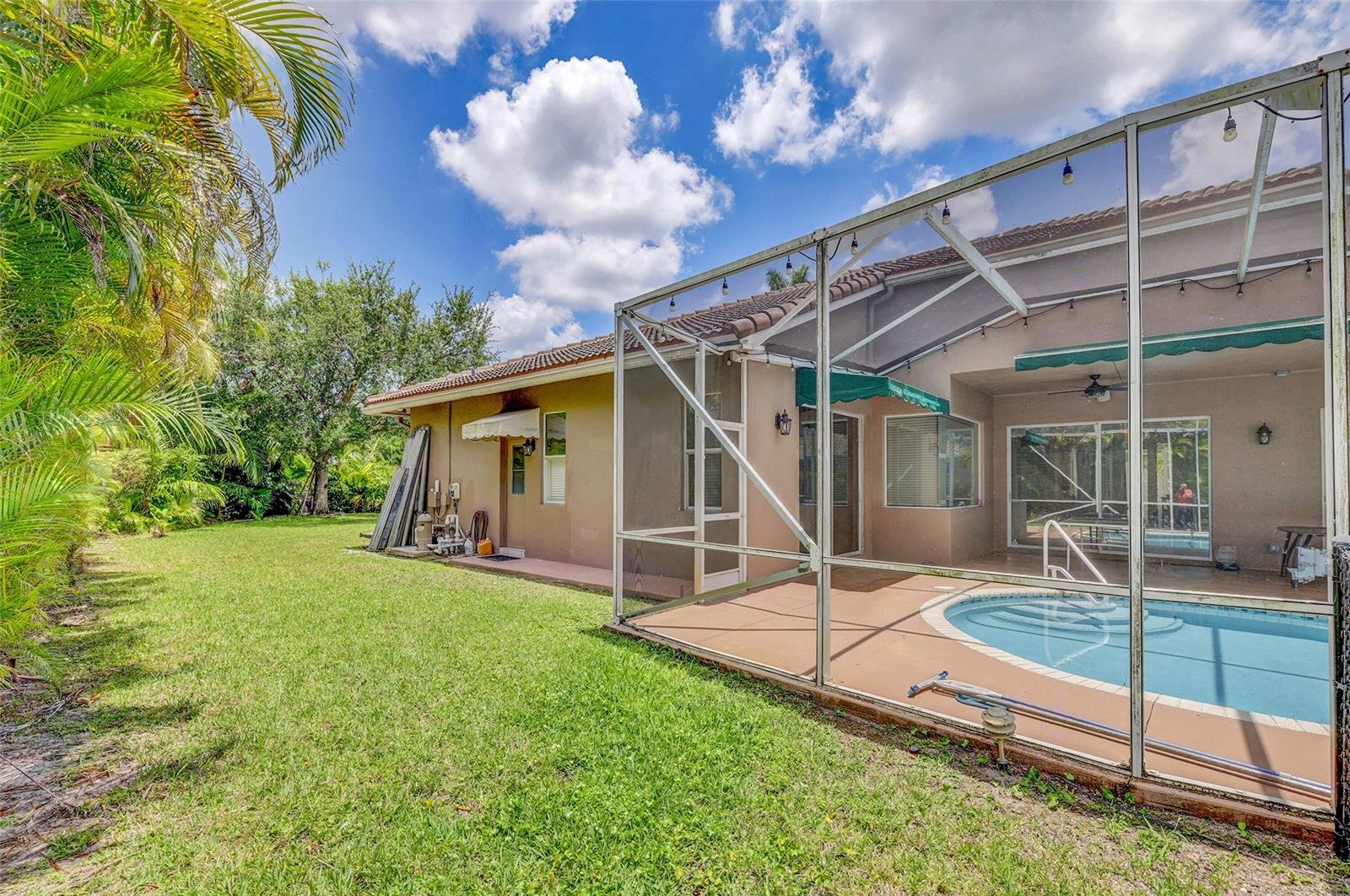 4995 NW 110th Ter CORAL SPRINGS, FL 33076