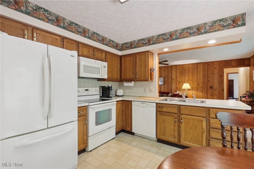 9110 Bernwood Ct