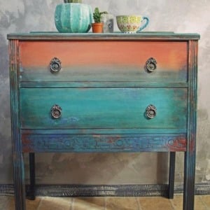 How to Paint Ombre with Chalk Paint by Annie Sloan