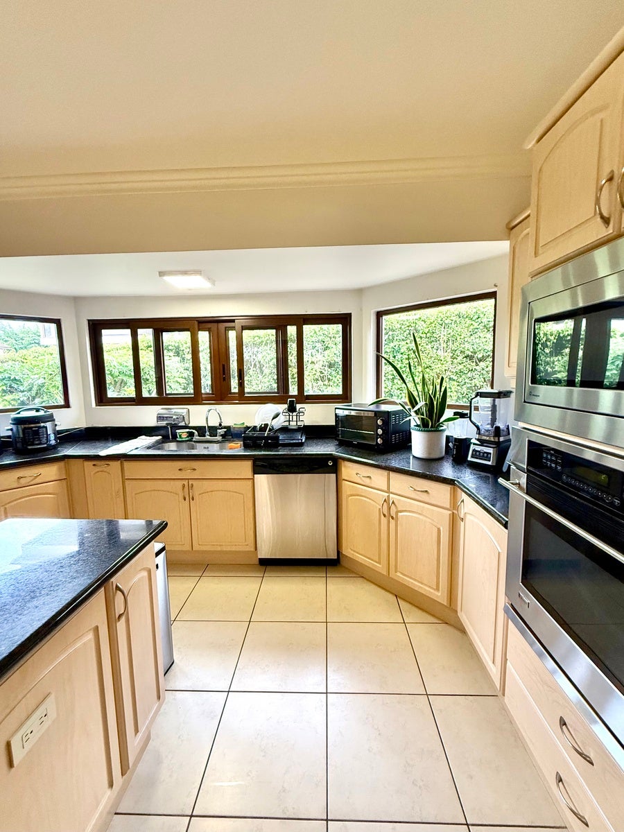 Classical Gated Corner Estate, Escazu, San Jose
